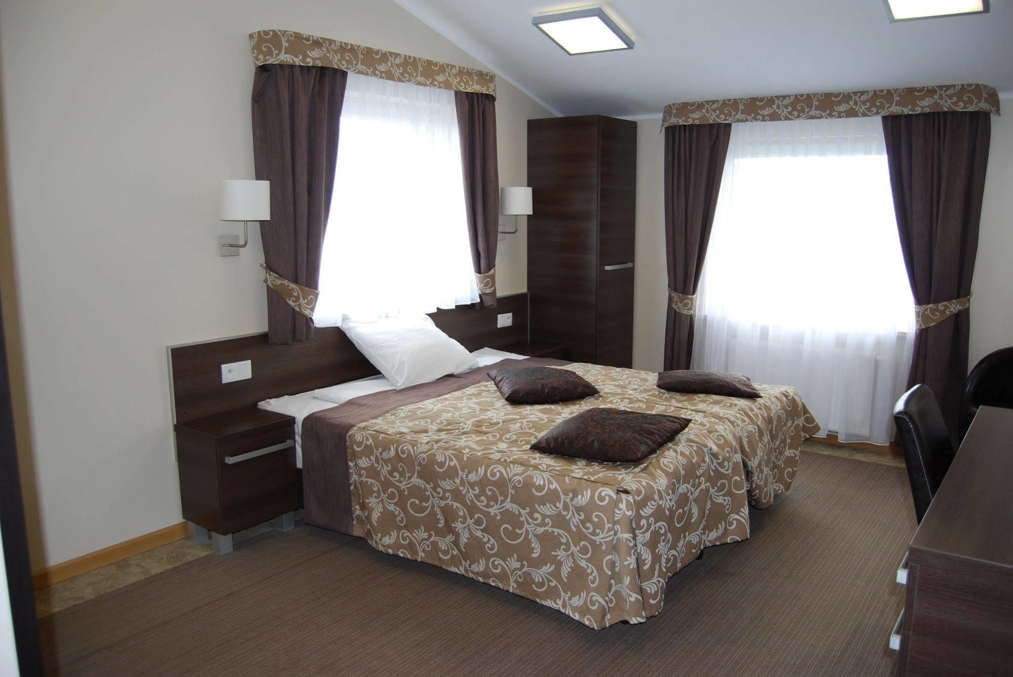 Zloty Staw Bed & Breakfast Borkowo  Exterior photo